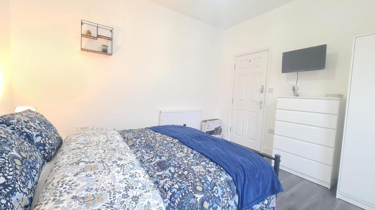 Cosy Room In Manor Park London Exterior foto
